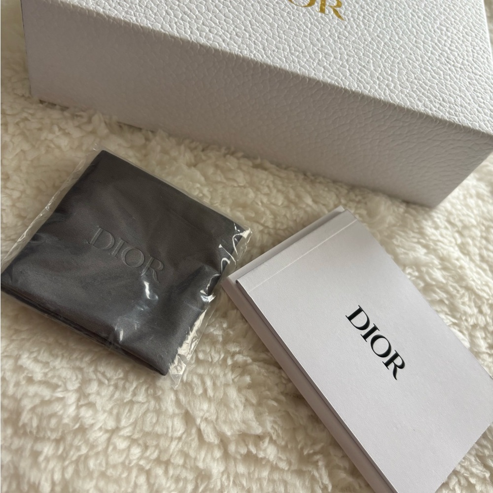 Dior Black Sunglasses - Picture 4 of 6